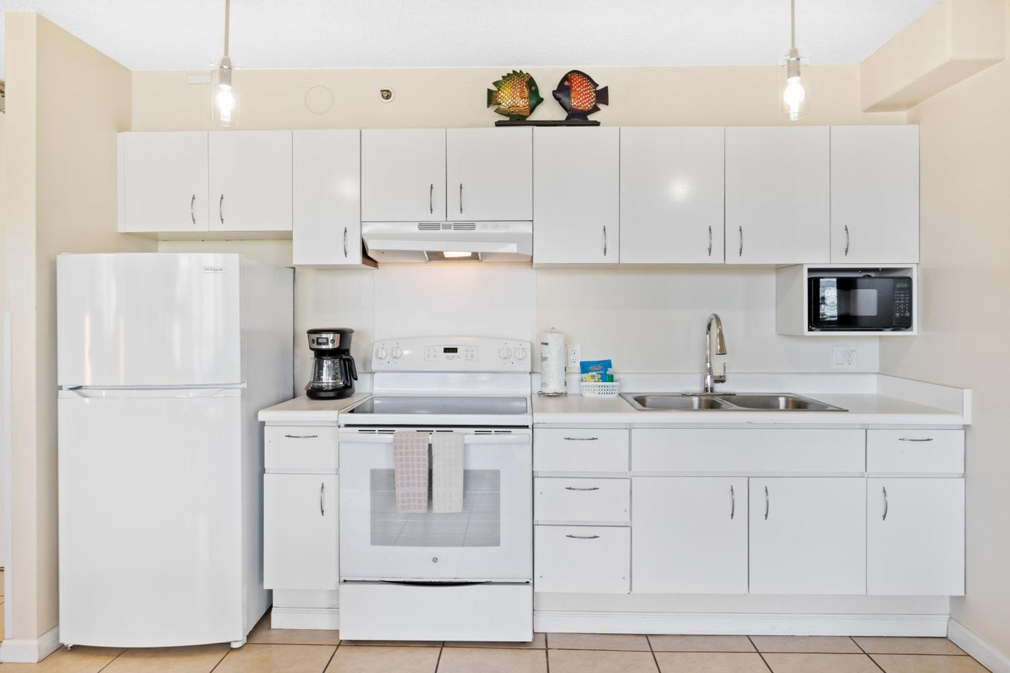 Cozy Waikiki Getaway, Stroll To Beach With Free Parking Honolulu Exterior photo