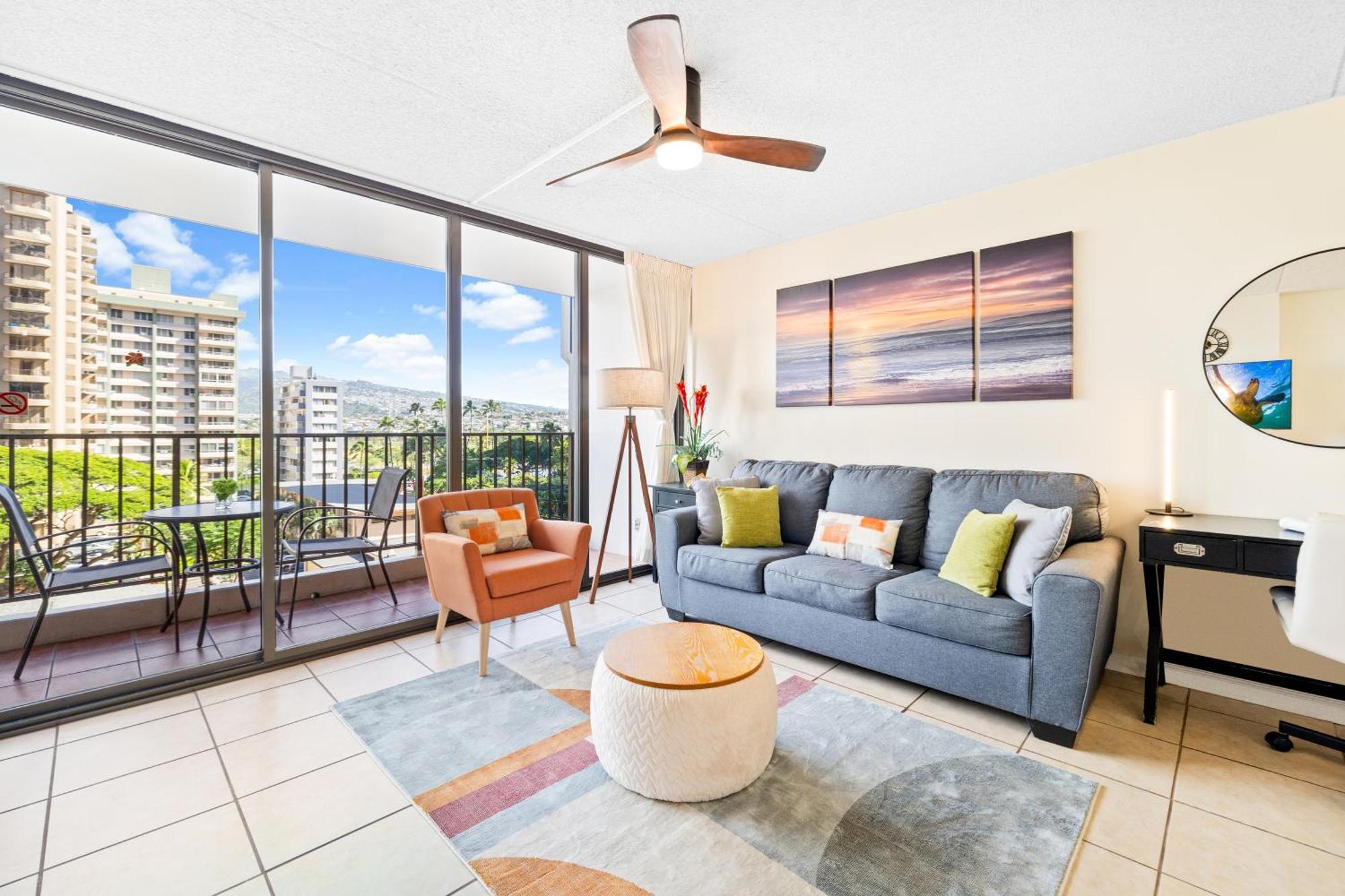 Cozy Waikiki Getaway, Stroll To Beach With Free Parking Honolulu Exterior photo
