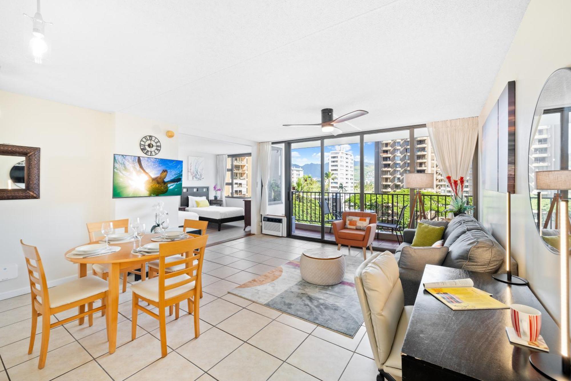 Cozy Waikiki Getaway, Stroll To Beach With Free Parking Honolulu Exterior photo